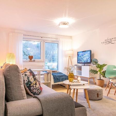 Modernes Apartment Im Gruenen I Balkon I Wlan I Stellplatz 슈바르첸베르크 외부 사진